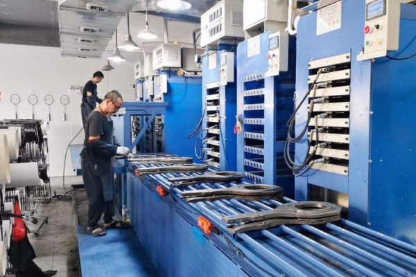 Attrezzature per la produzione avanzata